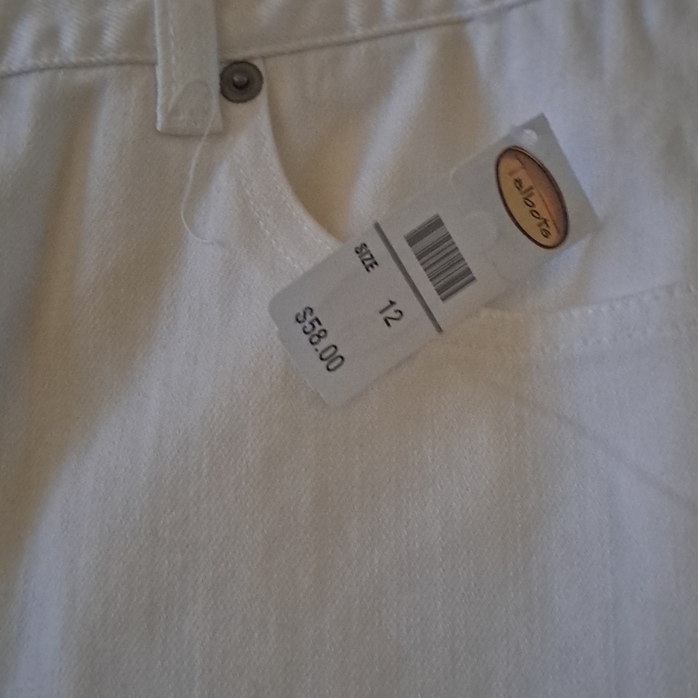 Ladies Capri Pants - Picture 3 of 5